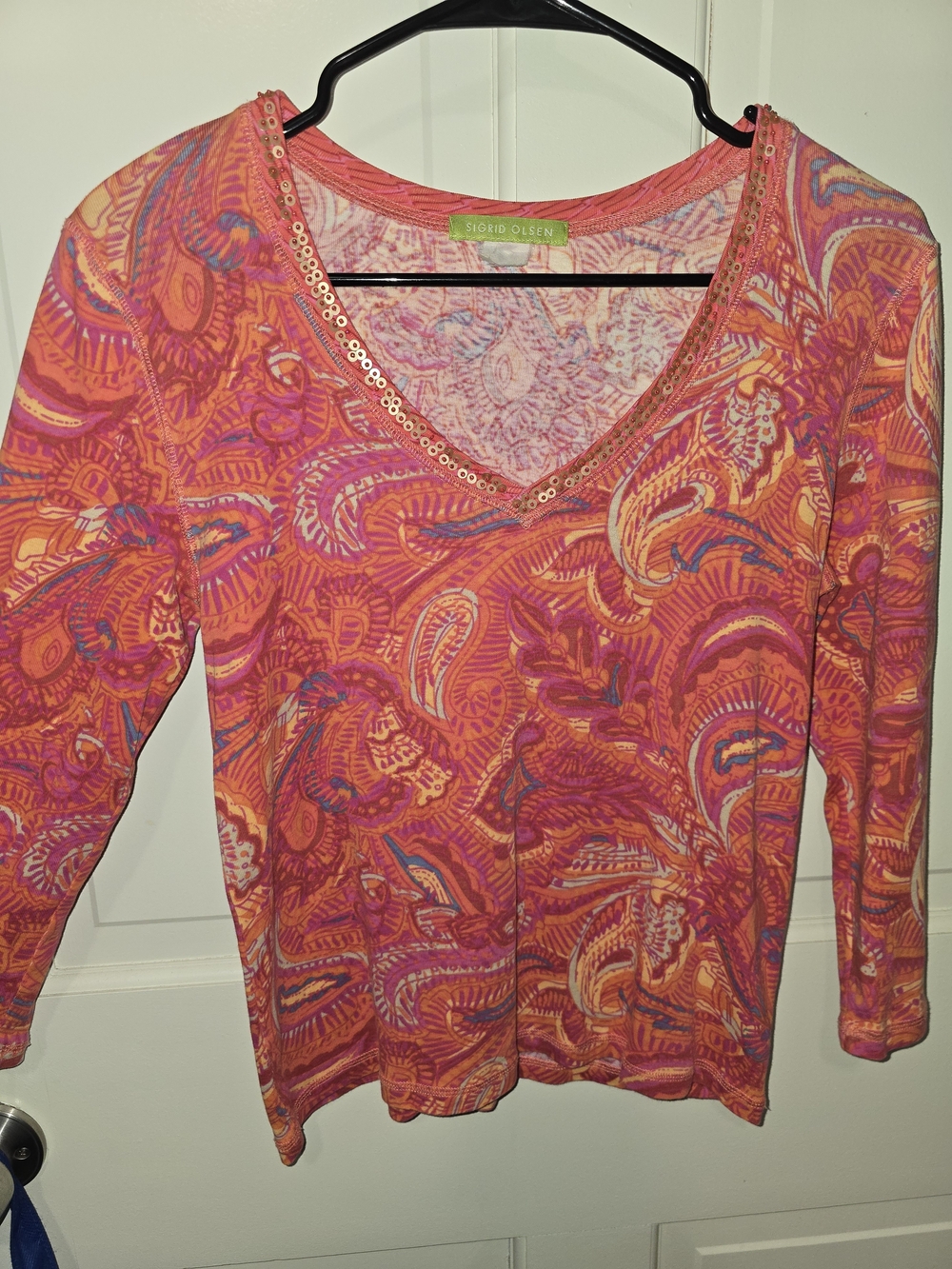 Sigrid Olsen Pink/Orange Paisley V-Neck Top with Sequin Trim